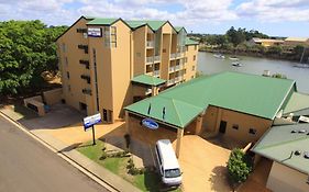 Burnett Riverside Hotel